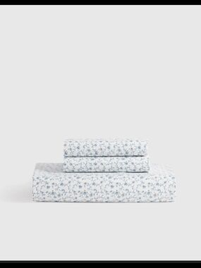 Quince Organic Cotton King Sheet Set White Blue Floral NEW with Pillow Cases